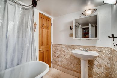 1544 9th Street Boulder CO-large-015-011-2nd Floor Master Bathroom-1500&#215;1000-72dpi