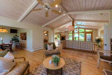 30-1430_Family_Room4_5TMDE_RVT2-NR_E_HiRes1MB_Web