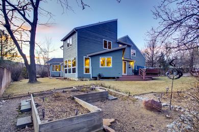 3780 26th St Boulder CO 80304-large-010-011-Back Yard-1500&#215;1000-72dpi