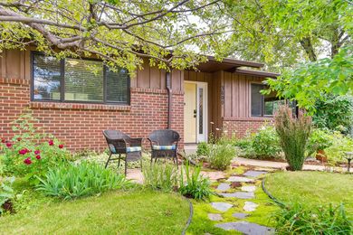 3800 Carlock Dr Boulder CO-large-003-11-Exterior Front Entry-1500&#215;1000-72dpi