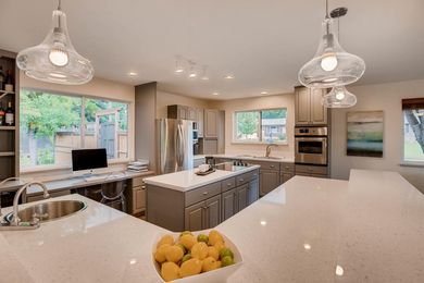 3800 Carlock Dr Boulder CO-large-010-26-Kitchen-1500&#215;1000-72dpi