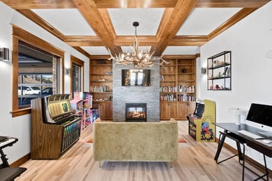 4789 Sunshine Canyon Dr 1 (24)