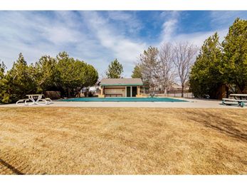 6820 Twin Lakes 952_