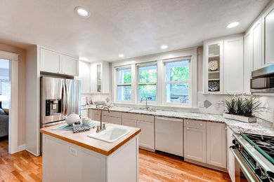 920 Grant Pl Boulder CO 80302-print-009-31-Kitchen-2700&#215;1802-300dpi