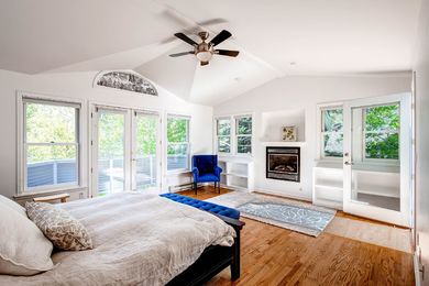 920 Grant Pl Boulder CO 80302-print-016-14-2nd Floor Master Bedroom-2700&#215;1800-300dpi