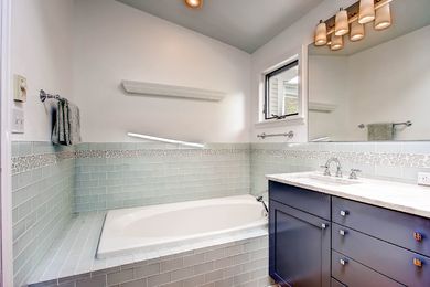 920 Grant Pl Boulder CO 80302-print-018-16-2nd Floor Master Bathroom-2700&#215;1801-300dpi