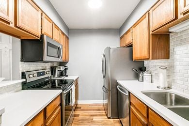 NEW_008-4654-White-Rock-Cir-1-Print