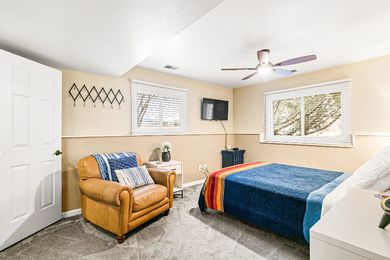 NEW_012-4654-White-Rock-Cir-1-Print