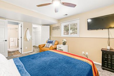 NEW_014-4654-White-Rock-Cir-1-Print