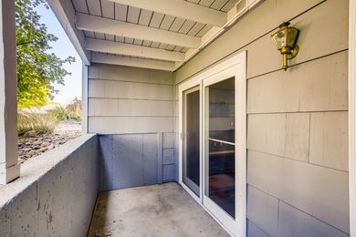 OLD_4654 White Rock Circle 1-print-026-025-Patio-3600&#215;2400-300dpi