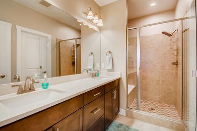 Grandview_18 Bathroom