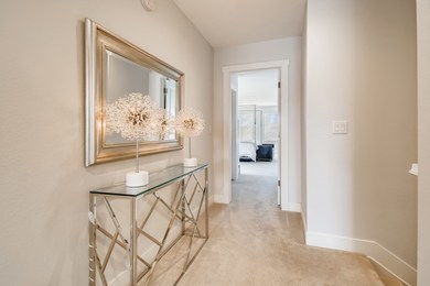 Grandview_33 2nd Floor Hallway