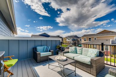 Grandview_50 Primary Bedroom Balcony