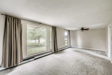 7179 Cardinal10 Living Room