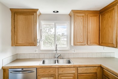 7179 Cardinal16 Kitchen