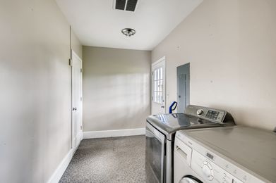 7179 Cardinal44 Laundry Room