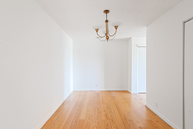 Bradley New_HBK_3027