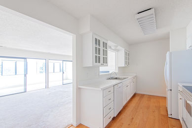 Bradley New_HBK_3038