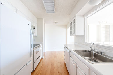 Bradley New_HBK_3044