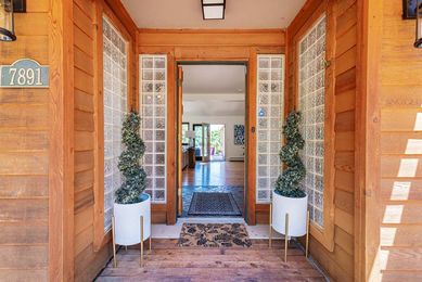 Scenic_1 FRONT DOOR 1