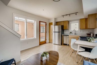 3205 Carbon Place_07 Living Room