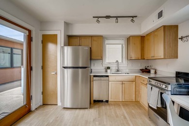 3205 Carbon Place_12 Kitchen