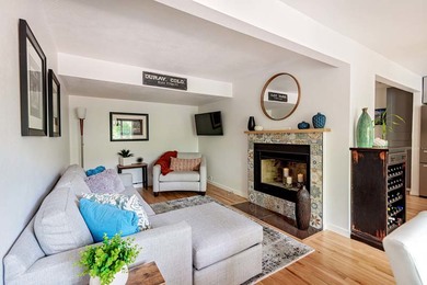 757 Poplar_26 Living 6