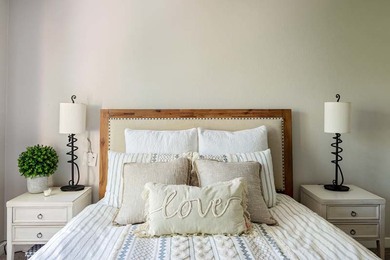 757 Poplar_40 Master Bed 2