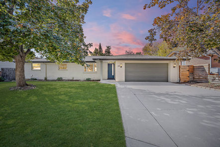 _01_Twilight_29 University