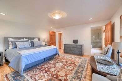 5163 Independence04_Main_Bedroom_IMG_8658