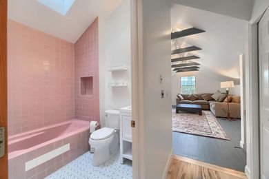 5163 Independence07_Bathroom_IMG_7963