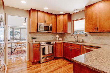 1860ElderAve-MLS-033GH_BB