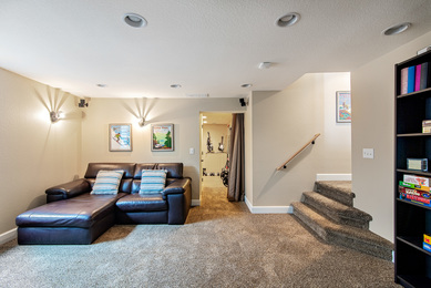 864 Mulberry_35 Rec room 1