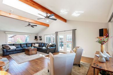 5665 Gunbarrel_HBK_1034_HI RES