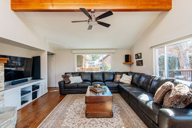 5665 Gunbarrel_HBK_1047_HI RES