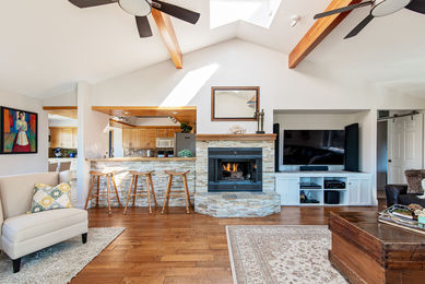 5665 Gunbarrel_HBK_1058_HI RES