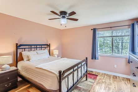 1419 Red Mountain 54_19 2nd Floor Primary Bedroom