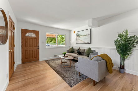 007-3705-Martin-Dr-Full