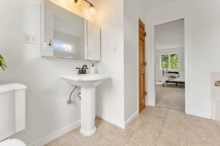 034-3705-Martin-Dr-Full