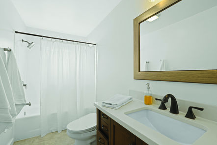 2210 Floral DSC05512_MLS