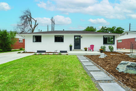 2210 Floral DSC05545_MLS