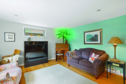 2210 Floral DSC05638_MLS