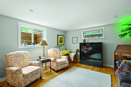 2210 Floral DSC05644_MLS