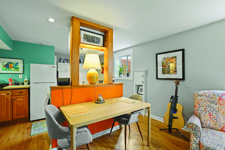 2210 Floral DSC05686_MLS