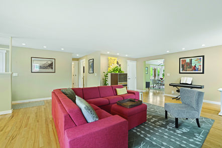 2210 Floral DSC05722_MLS