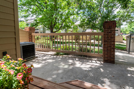 Buckingham_Exterior_FrontPorch