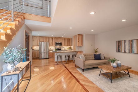 Buckingham_FamilyRoom_FromFrontDoor_GOOD