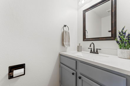 018-3032-W-107th-Pl-F-Full