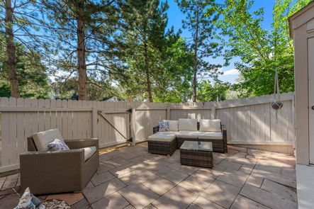 029-3032-W-107th-Pl-F-Full