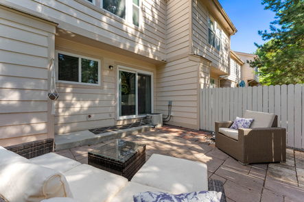 032-3032-W-107th-Pl-F-Full